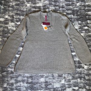 🌟NWT! Gitano Large Solid Gray w/ Silver Sparkles Knitted Long Sleeve Sweater